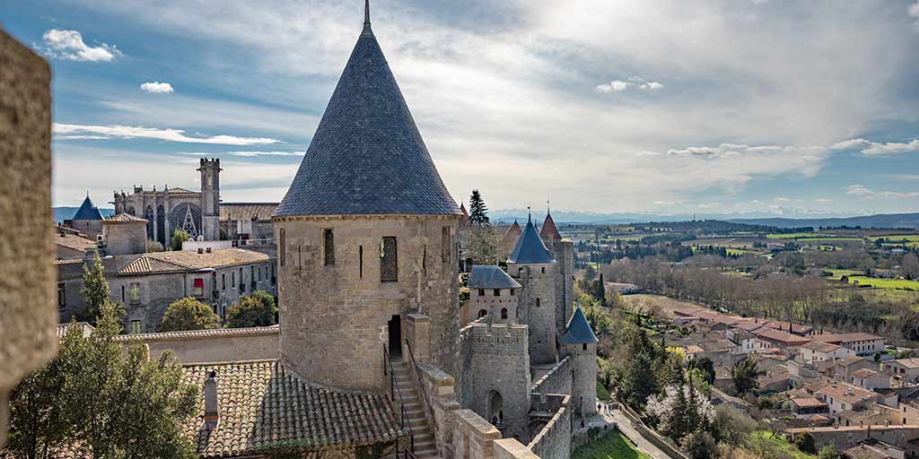 Histoire Médiévale Pyrénées : Les Secrets des Temps Passés